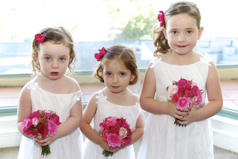 Flower girls with flowers by Show posies - wedding photography sydney